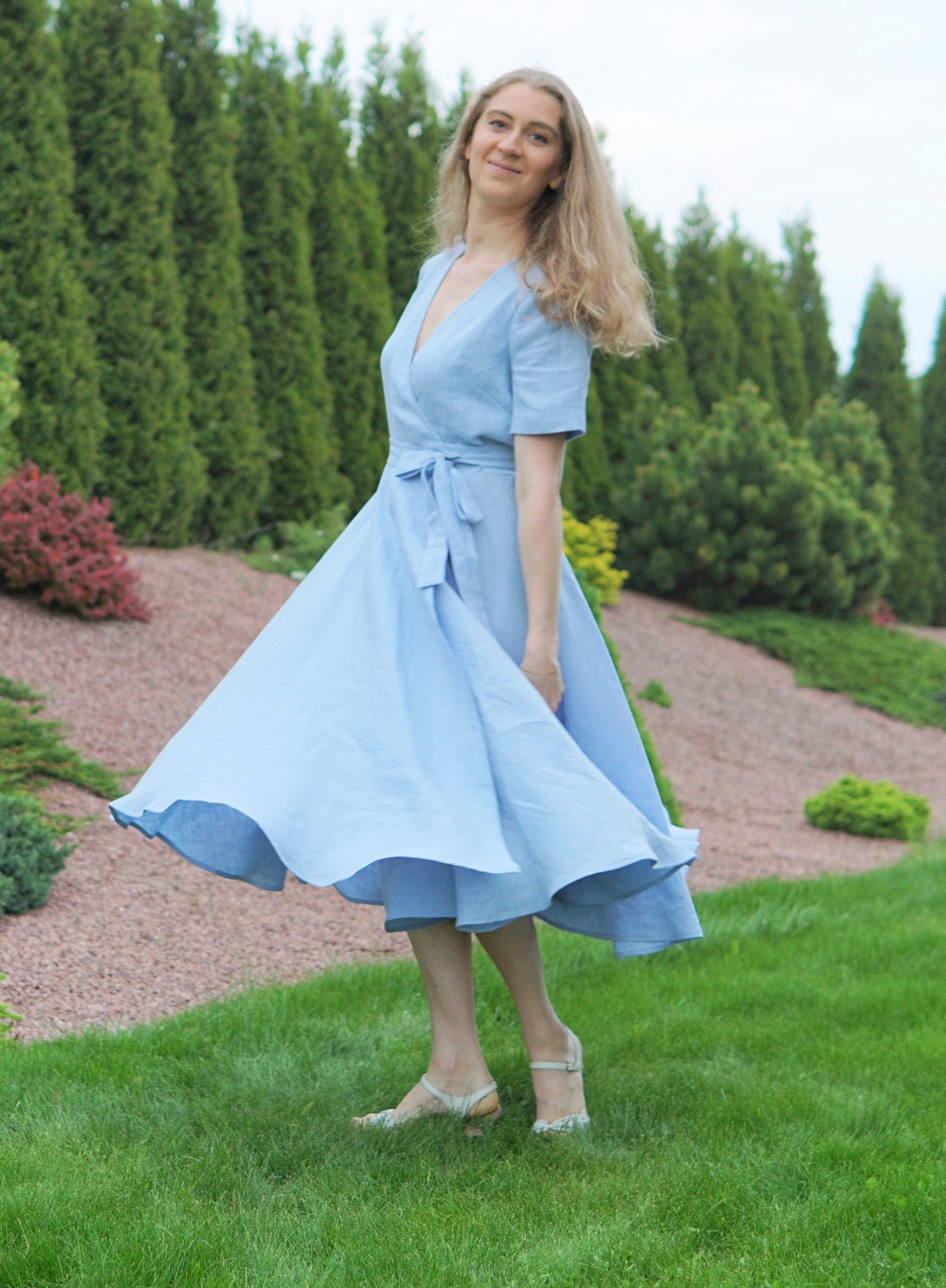 Blue wrap dress midi online