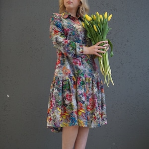 Elegant shirt dress with pockets. Loose floral romantic dress. Dress with long sleeves. Button front viscose dress. Flowing soft 90s dress. image 1