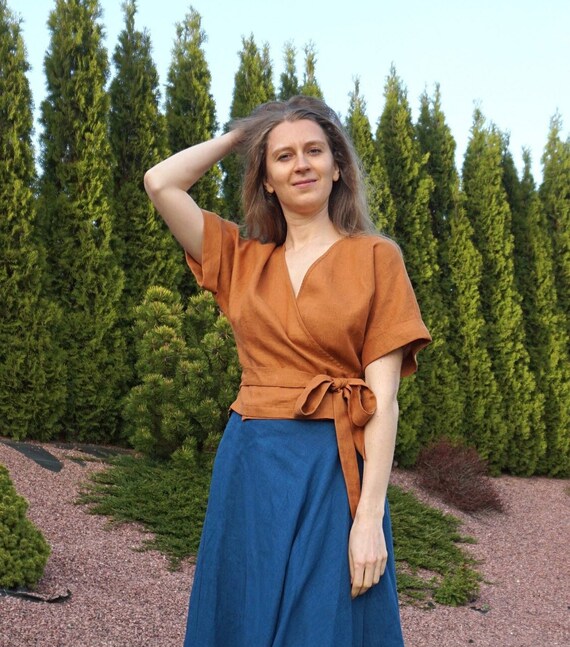 Soft Linen Kimono Blouse Tie-Waist Belt. Boho Wrap Top. Stylish Summer Minimalist Top. Plus Size Blouse. Elegant Linen Kimono Wrap Shirt.