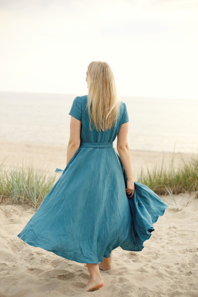 Robe d'invitée de mariage en lin. Robe portefeuille en lin. Robe de mariée longue simple. Robe midi de retour à la maison. Robe de demoiselle d'honneur avec poches. Robe de cocktail image 4