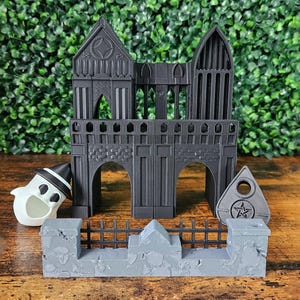 Décoration de clôture d'araignée sauteuse de château gothique | Kit de terrarium Dark Academia | Peaux modulaires imprimées en 3D | Esthétique vampire victorienne effrayante