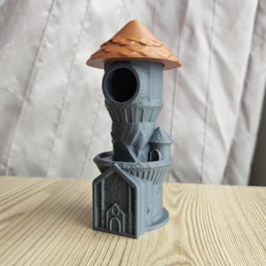3D gedrucktes springendes Spinnenversteck • Niedliches magisches Turm-Magnetverschlussdekor • Fantasie-Themen-Terrariumzubehör