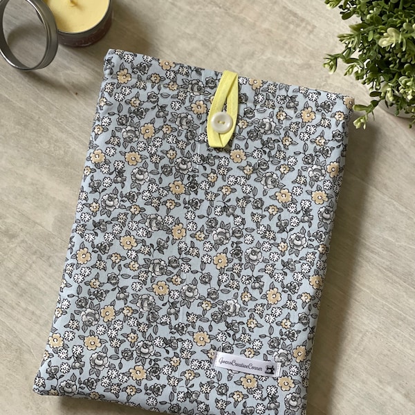 Flower booksleeve (Blue/Yellow)