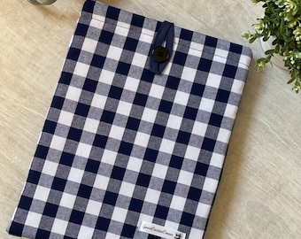 Classic blue checkered booksleeve