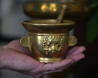 Mortier et pilon en bronze vintage pot d'apothicaire grand modèle décoration antique