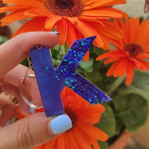 Initial resin letter keychain customizable  colour, gold leaf, glitter or dried flowers