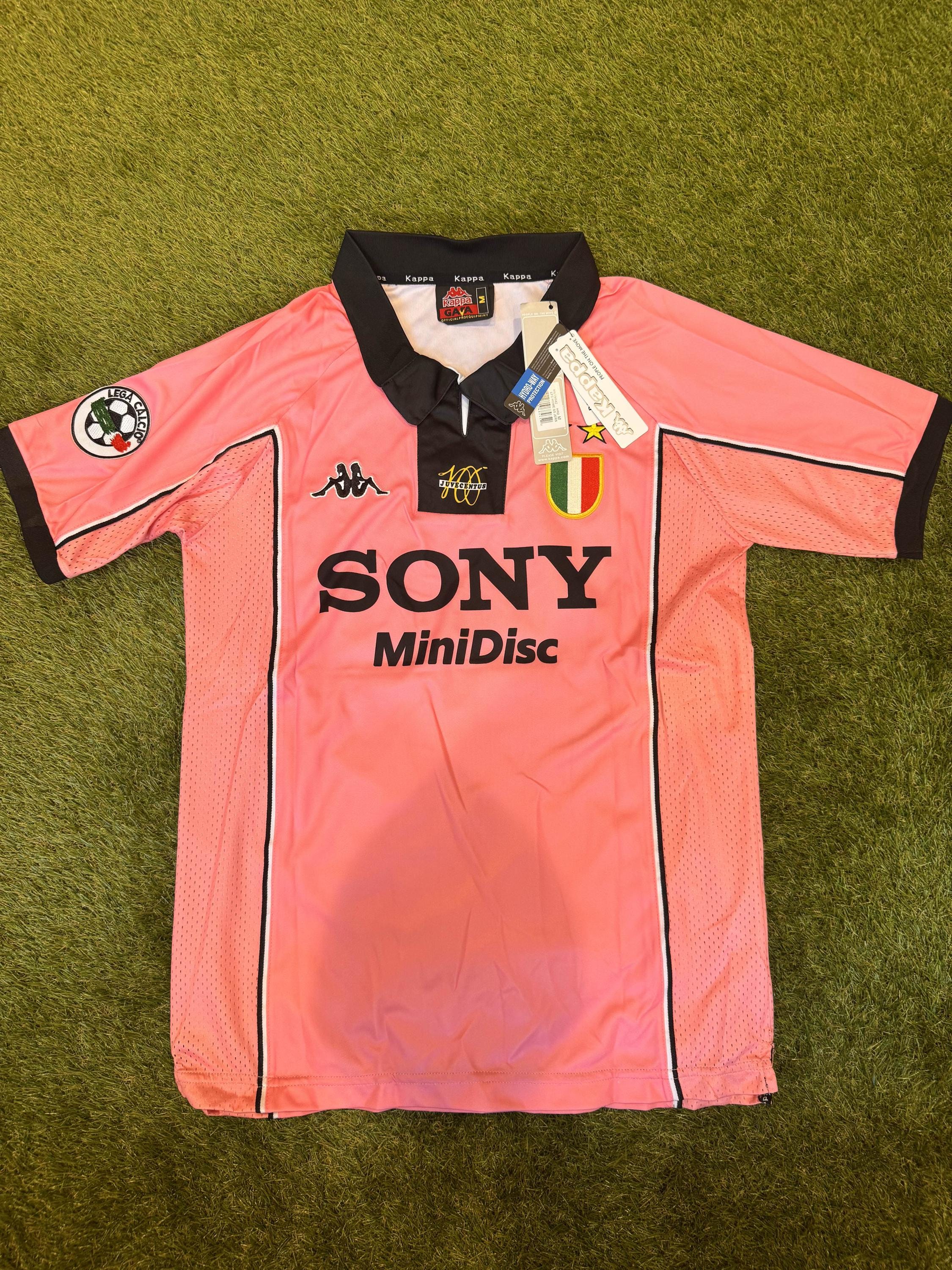Juventus Pink Jersey UK