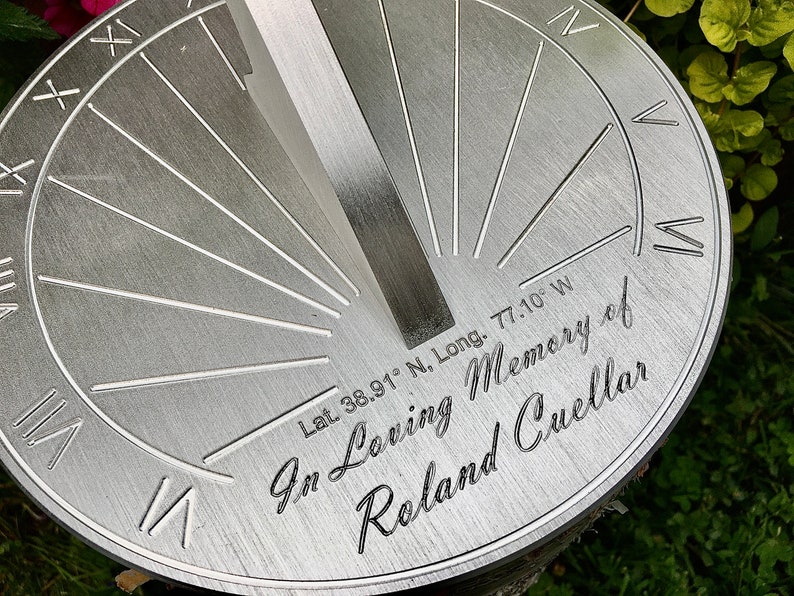 Custom Memorial Engraved Sundial, Personalized message for Funerals and Remembrance image 3