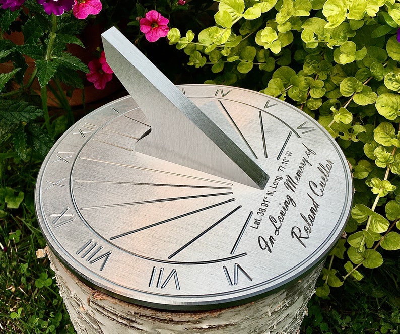Custom Memorial Engraved Sundial, Personalized message for Funerals and Remembrance image 1