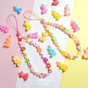 Phone Charm Strap with Gummy Bear | Y2K 90s Style Retro Phone Charm Phone Strap | Handmade Gummy Bear Charms | Cute Trendy Phone Strap