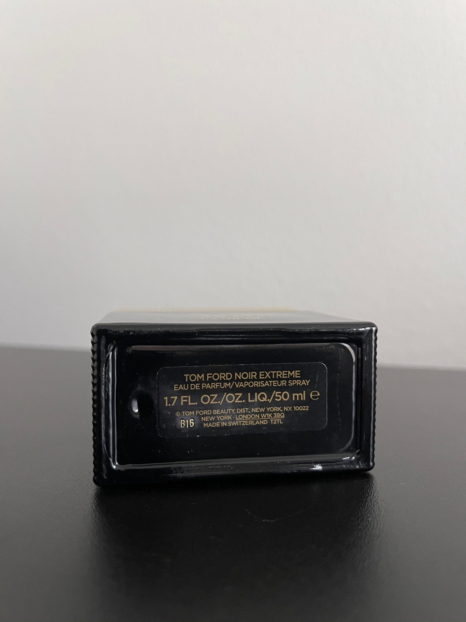 tom ford noir extreme decant