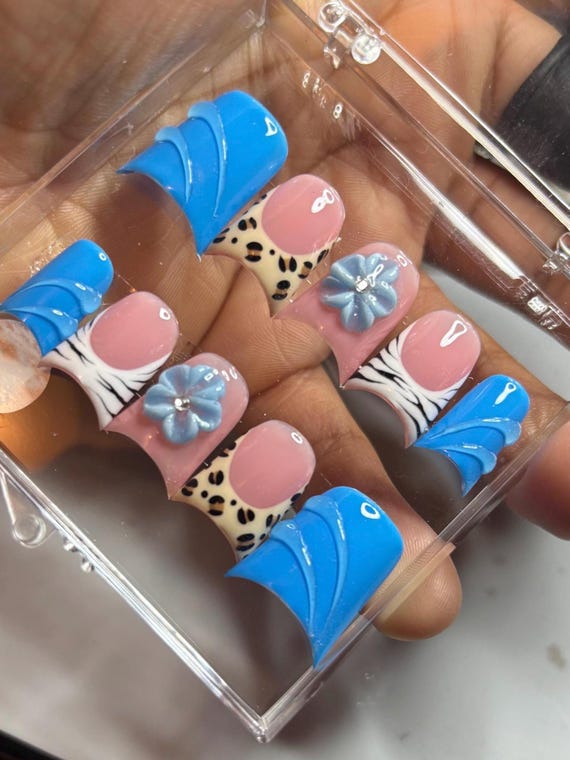 Blue Flower Press On Nails | Cheetah Accent Nails