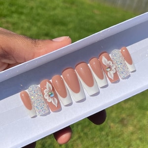 Wedding Press On Nails| Coffin Press On Nails| Square Press On Nails| Long Press On Nails| Fake Nails | Press On Nails | Glue On Nails