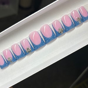 Blue Press Ons| Duck Tip Nails| Coffin Press On Nails| Square Press On Nails| Long Press On Nails| Fake Nails | Short Press Ons
