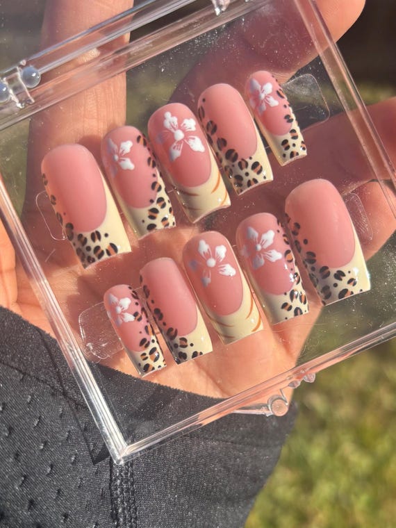 Cheetah Nails| Flower Nails| Cute Nails| Press On Nails|