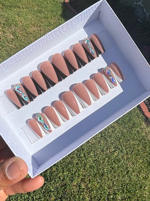 Classy Nails | French Tip Press Ons| Square Press On Nails| Long Press On Nails| White Press On Nails| Black Press On Nails