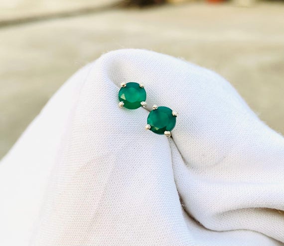 グリーンオニキススタッドピアス、スターリングシルバーの宝石ピアス