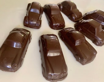 Dark or milk chocolate cars, solid chocolate 4 cars per pack