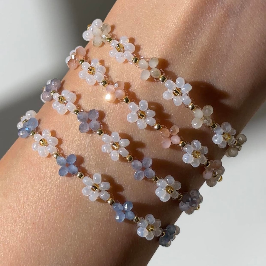 Flower Crystal Beaded Bracelet Flower Beaded Bracelet Daisy Bracelet Matching Bracelet Friendship Bracelet Dainty Bracelet