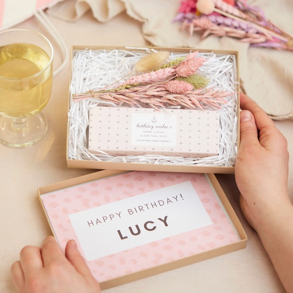Cadeau de boîte aux lettres d'anniversaire personnalisé pour elle - Chocolat d'anniversaire et fleurs - Livraison de cadeau d'anniversaire - Carte d'anniversaire rose par la poste
