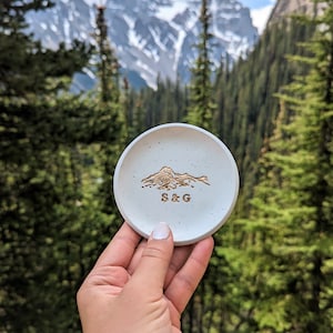 Personalized Mountain Jewelry Dish | Ring Dish | Wedding Gift | Engagement Gift | Anniversary | Bridal Shower | Speckled | Outdoors Lover