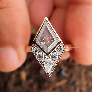 Salt and Pepper Art Deco Ring| Bezel Set Moissanite Bridal Ring| Kite Engagement Ring| Salt and Pepper Rose Gold Wedding Ring| Gray Diamond