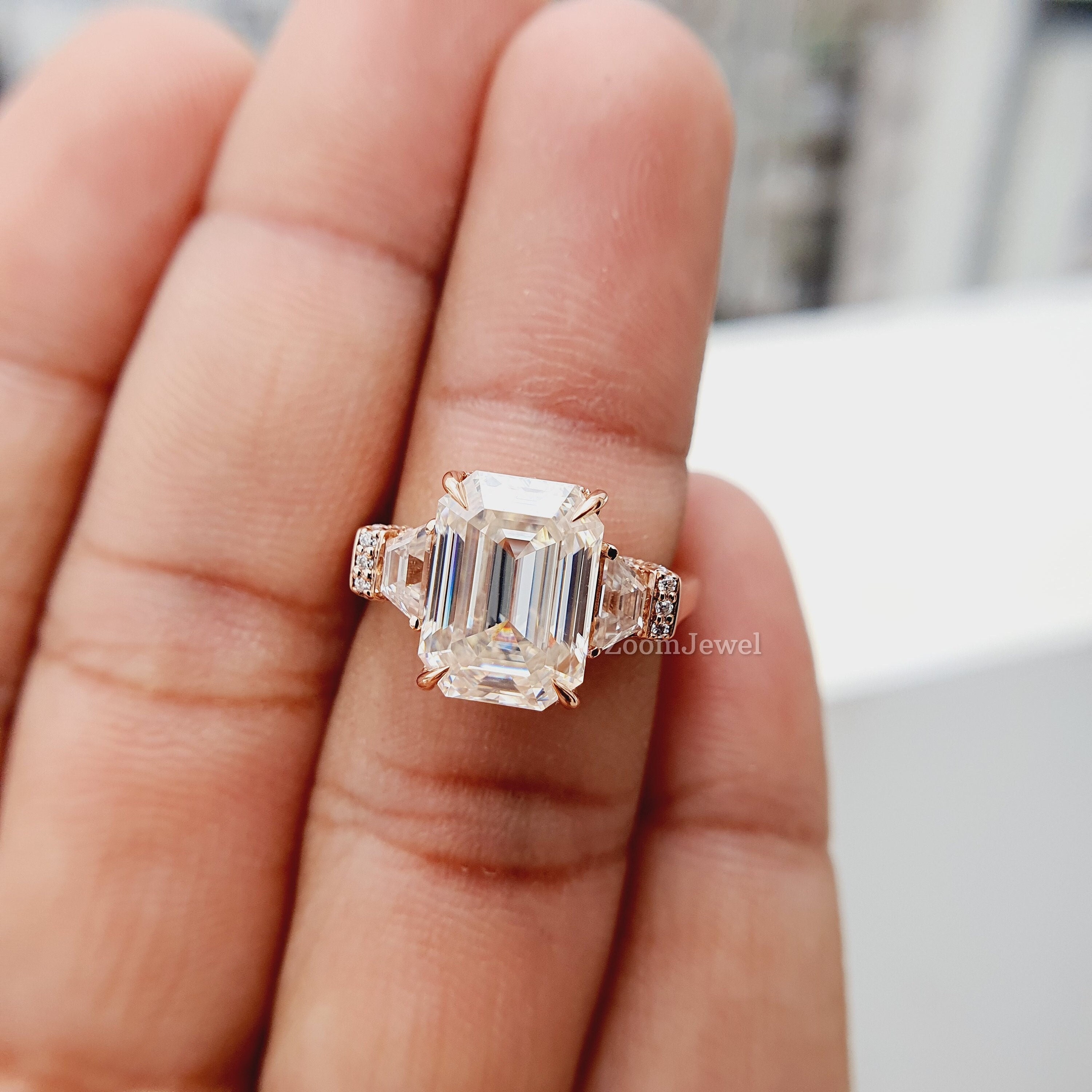 4 carat moissanite ring outlet