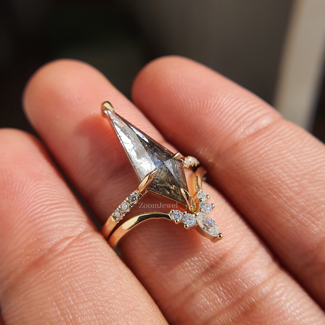 Salt and Pepper Diamond Ring Set Engagement Ring and Wedding Band Set Kite Salt Diamond Ring