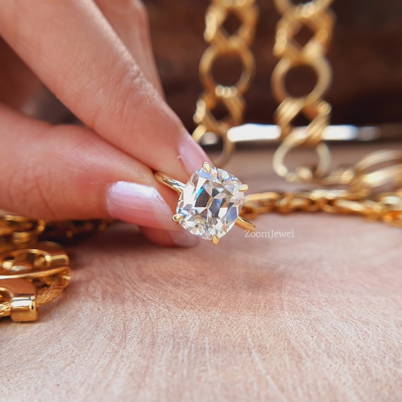 Antique cut moissanite sale