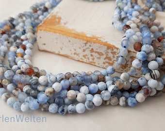 Agates facettées sur fil 4 mm bleu sable beige