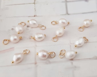 3 pendants freshwater pearls baroque pearls white 9-11 mm cultured pearls color cream natural white gold premium