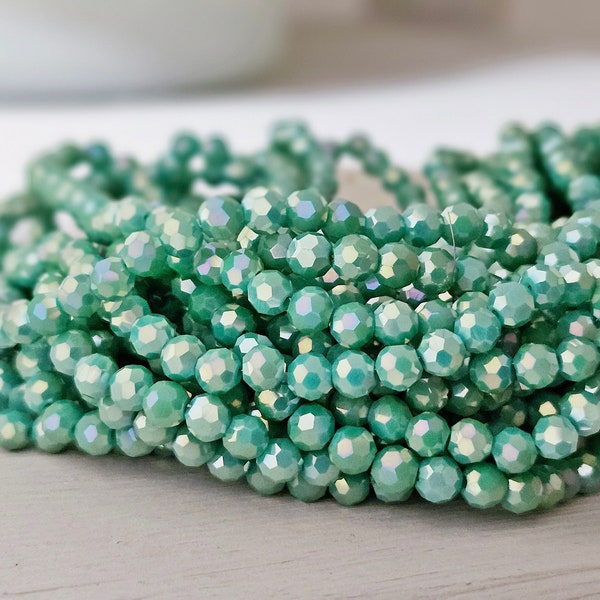 115 Kristallperlen 4mm, Glasperlen, grün-türkis, Glasschliffperlen Strang Perlenmischung
