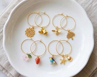 Creolen chirurgischer Edelstahl mit Anhänger 25mm vergoldet Vogel Erdbeere Muschel Seestern Glockenblumen Mandala Biene Muschel