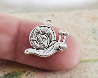 6 snail charms pendants color silver snail shell