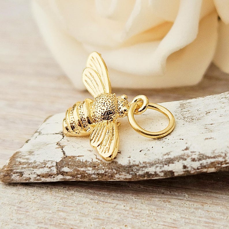 Biene Anhänger 18k echt vergoldet 3D mit Öse Charms Kettenanhänger Armbandanhänger golden plastisch Bienchen Frühling