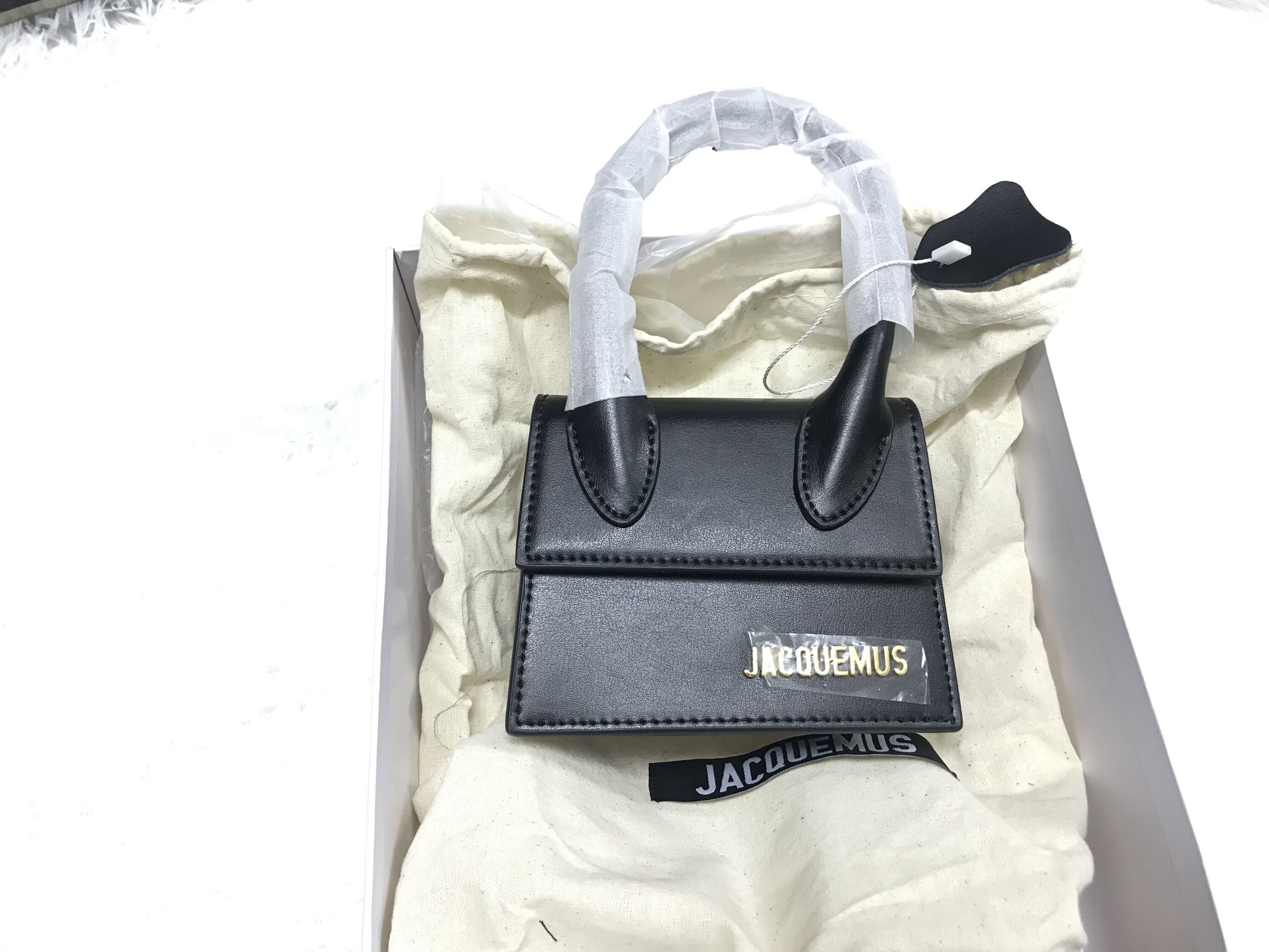 Jacquemus Handbags Uk