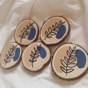 Hand painted leaf wooden slice coaster
