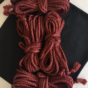 Jeu de 4 cordes de jute Shibari 26,25' 0,24 étui en tissu pour les yeux bandés image 7