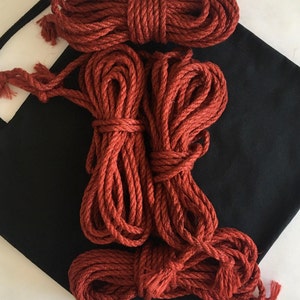 Jeu de 4 cordes de jute Shibari 26,25' 0,24 étui en tissu pour les yeux bandés image 3