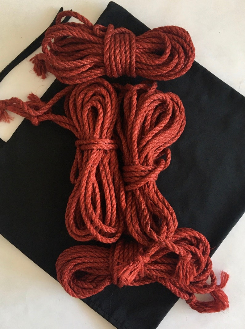 Jeu de 4 cordes de jute Shibari 26,25' 0,24 étui en tissu pour les yeux bandés image 3