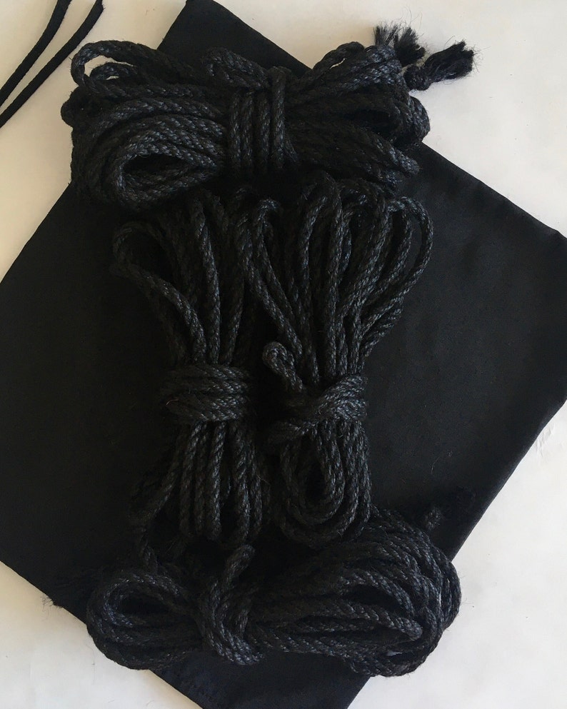 Shibari Jute Rope Set 4 pcs 26.25 0.24 Blindfold Fabric Case, Handmade ブラック
