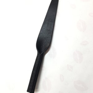 Compact Leather Spanking Paddle 11,8&quot; - Handcrafted Tawse Design