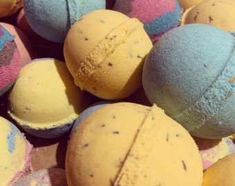 6 Homemade Bath Bombs