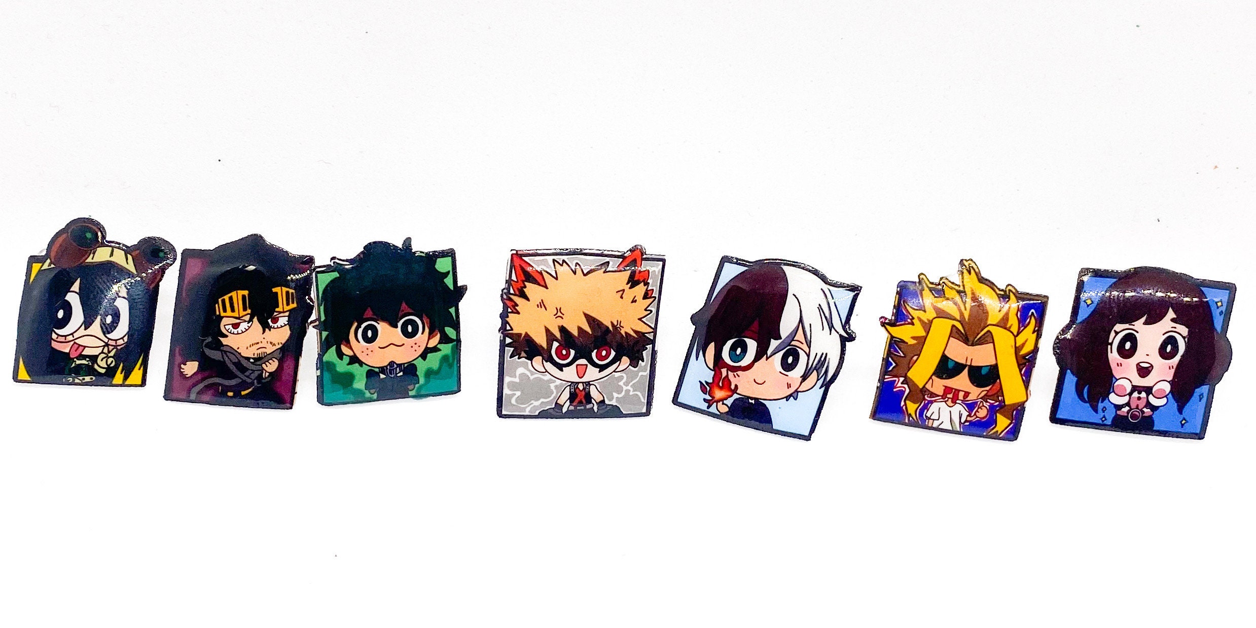IZUKU バッジ 28個セット ケース付き Midoriya Izuku Badge, Deku Badge Accessories, Otaku Gift for Him