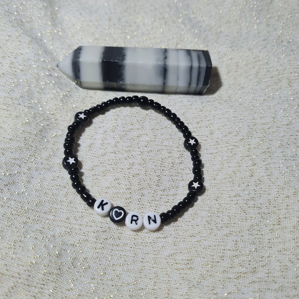 Korn, musique korn, bracelet, emo, gothique, bracelet alternatif, inspiré de la musique, musique, bracelet coeur, bracelet noir, alternative, mignon