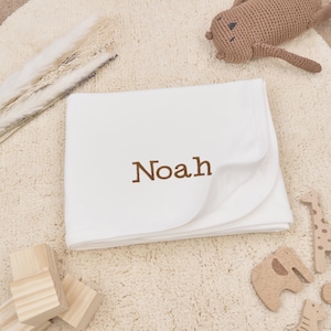 Babygeschenk Babydecke, personalisiert mit Namen, Geburtsgeschenk Junge Mädchen, Babydecke mit Namen aus 100% Baumwolle