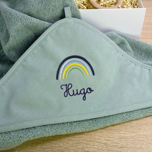 Children & Baby Hooded Towel with Name in Green / 100 x 100 cm / 80 x 80 cm / Baby Gift / Baby Towel / Children&#39;s Towel / Rainbow / Elephant