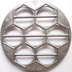 Ukrainian Vareniki Maker Ukrainian Kitchen Assistant Metal Mold Varenichnitsa