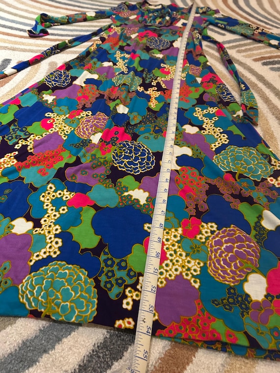 Psychedelic Floral Regency Dress - image 6