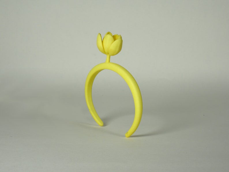 Bracelet with one large sized half open flower of the Tulip image 4